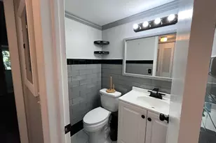 49 B Cambridge B, West Palm Beach, FL 33417 - Photo 8