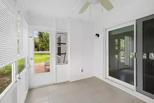 1221 S Lakes End Dr, Fort Pierce, FL 34982 - Photo 30