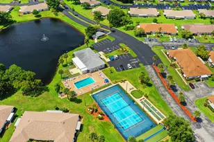 1221 S Lakes End Dr, Fort Pierce, FL 34982 - Photo 40