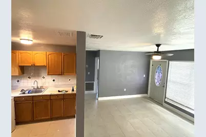 571 Sioux Road, Lantana, FL 33462 - Photo 6