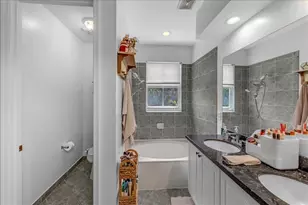 128 Lake Monterey Cir, Boynton Beach, FL 33426 - Photo 18