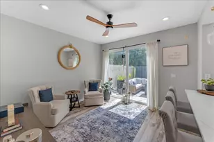 128 Lake Monterey Cir, Boynton Beach, FL 33426 - Photo 12
