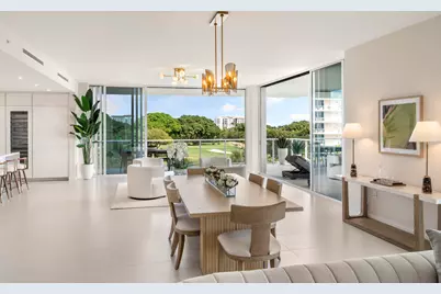 220 SE Mizner Boulevard #323, Boca Raton, FL 33432 - Photo 4
