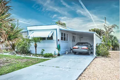 8400 SE Eagle Avenue, Hobe Sound, FL 33455 - Photo 1