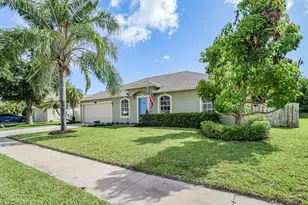 6029 Ridge Lake Cir, Vero Beach, FL 32967 - Photo 2