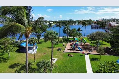 814 S Lake Drive, Lantana, FL 33462 - Photo 16