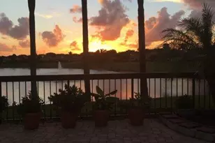 114 Beach Summit Ct, Jupiter, FL 33477 - Photo 2