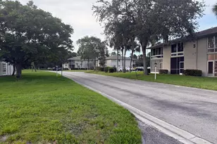 4 Lake Vista Trail, Port Saint Lucie, FL 34952 - Photo 16