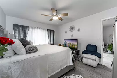 8911 S Hollybrook Boulevard #306, Pembroke Pines, FL 33025 - Photo 14