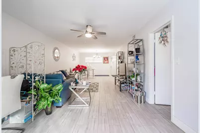 8911 S Hollybrook Boulevard #306, Pembroke Pines, FL 33025 - Photo 10
