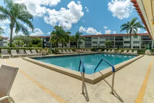 8911 S Hollybrook Blvd, Pembroke Pines, FL 33025 - Photo 26