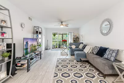 8911 S Hollybrook Boulevard #306, Pembroke Pines, FL 33025 - Photo 10