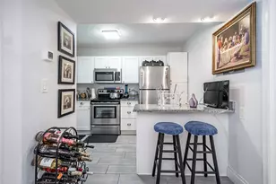 8911 S Hollybrook Blvd, Pembroke Pines, FL 33025 - Photo 8