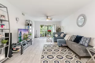 8911 S Hollybrook Blvd, Pembroke Pines, FL 33025 - Photo 10