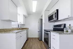6088 Heather St, Jupiter, FL 33458 - Photo 8