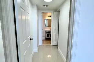 600 Three Islands Boulevard, Hallandale Beach, FL 33009 - Photo 10