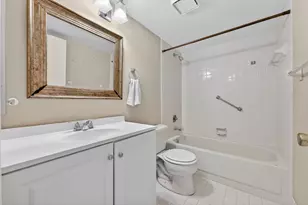 2240 SW 92nd Ter, Davie, FL 33324 - Photo 14