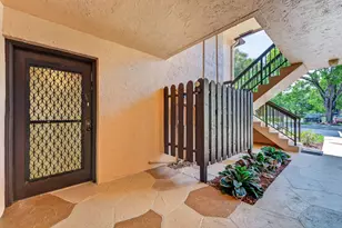 2240 SW 92nd Ter, Davie, FL 33324 - Photo 4