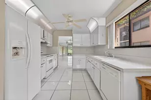 2240 SW 92nd Ter, Davie, FL 33324 - Photo 28