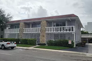 17 S Lakeside Dr, Lake Worth Beach, FL 33460 - Photo 1
