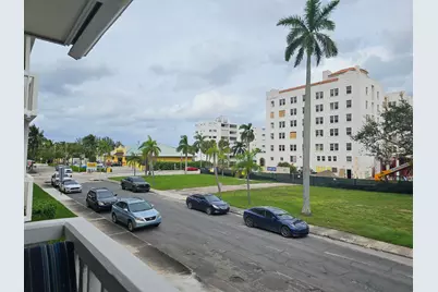 17 S Lakeside Drive #4, Lake Worth Beach, FL 33460 - Photo 2