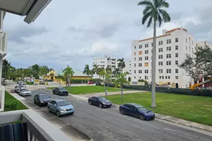 17 S Lakeside Dr, Lake Worth Beach, FL 33460 - Photo 2