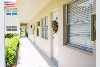 15 Vista Palm Lane #105, Vero Beach, FL 32962 - Photo 4