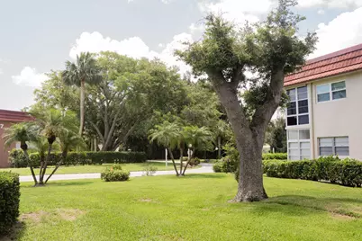 15 Vista Palm Lane #105, Vero Beach, FL 32962 - Photo 2