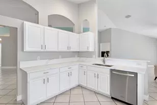 981 Delray Lakes Dr, Delray Beach, FL 33444 - Photo 10