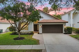 981 Delray Lakes Dr, Delray Beach, FL 33444 - Photo 1