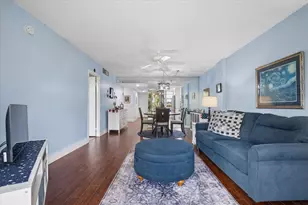 250 Jacaranda Dr, Plantation, FL 33324 - Photo 8