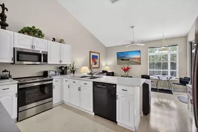 200 Eagleton Estates Boulevard, Palm Beach Gardens, FL 33418 - Photo 18