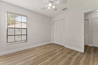 2900 Olivewood Terrace #2010, Boca Raton, FL 33431 - Photo 12