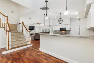 13230 Running Water Rd, Palm Beach Gardens, FL 33418 - Photo 6