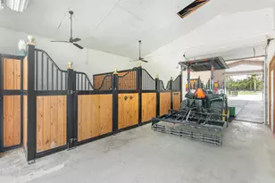 13230 Running Water Rd, Palm Beach Gardens, FL 33418 - Photo 44