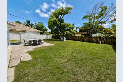 818 Glenridge Drive, West Palm Beach, FL 33405 - Photo 10