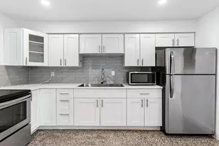 233 NE 13th St, Delray Beach, FL 33444 - Photo 12