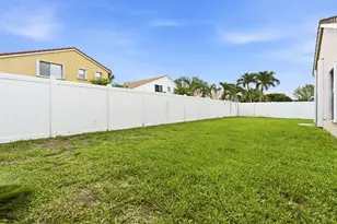 5317 Oakmont Village Cir, Lake Worth, FL 33463 - Photo 22