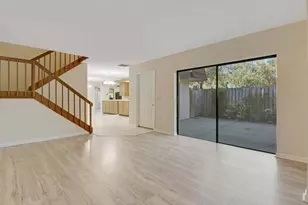 1304 13th Ln, Palm Beach Gardens, FL 33418 - Photo 4