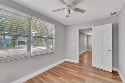 125 E Hart Street, Lantana, FL 33462 - Photo 40