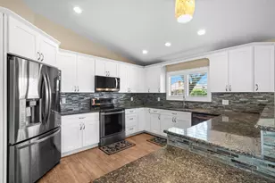 11595 S Quayside Dr, Cooper City, FL 33026 - Photo 14