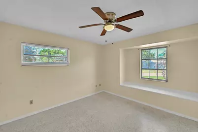160 NE Bracken Road, Port Saint Lucie, FL 34983 - Photo 12