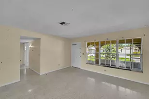 160 NE Bracken Rd, Port Saint Lucie, FL 34983 - Photo 8
