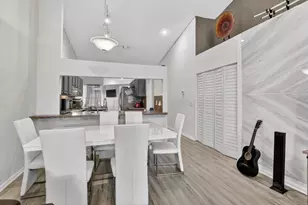 11145 NW 38th Pl, Sunrise, FL 33351 - Photo 18