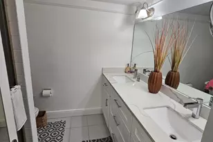 2617 N 40th Ave, Hollywood, FL 33021 - Photo 14