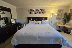 2617 N 40th Ave, Hollywood, FL 33021 - Photo 8