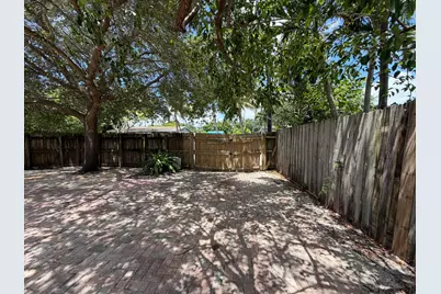 4250 NE 12th Avenue, Pompano Beach, FL 33064 - Photo 24