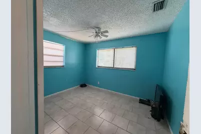 4250 NE 12th Avenue, Pompano Beach, FL 33064 - Photo 16