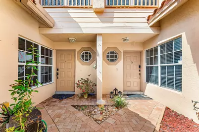 10876 Cypress Glen Drive #10876, Coral Springs, FL 33071 - Photo 2