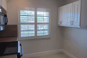 8045 Eastlake Dr, Boca Raton, FL 33433 - Photo 16